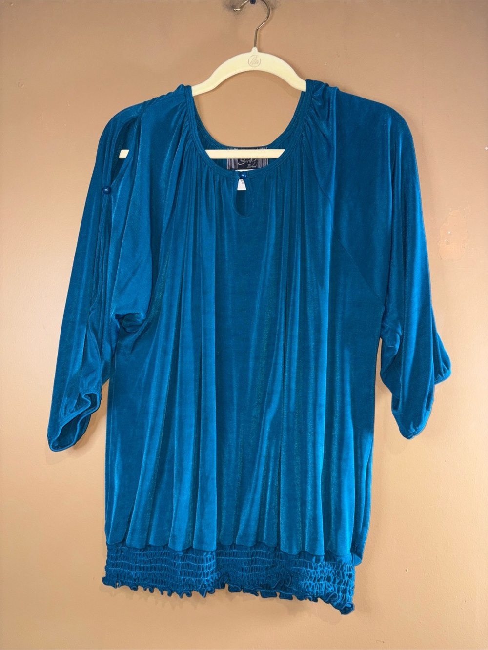 HC870. Slinky Brand Top Blouse Aqua Pullover Ruffled Blouse Short Sleeve Size XL